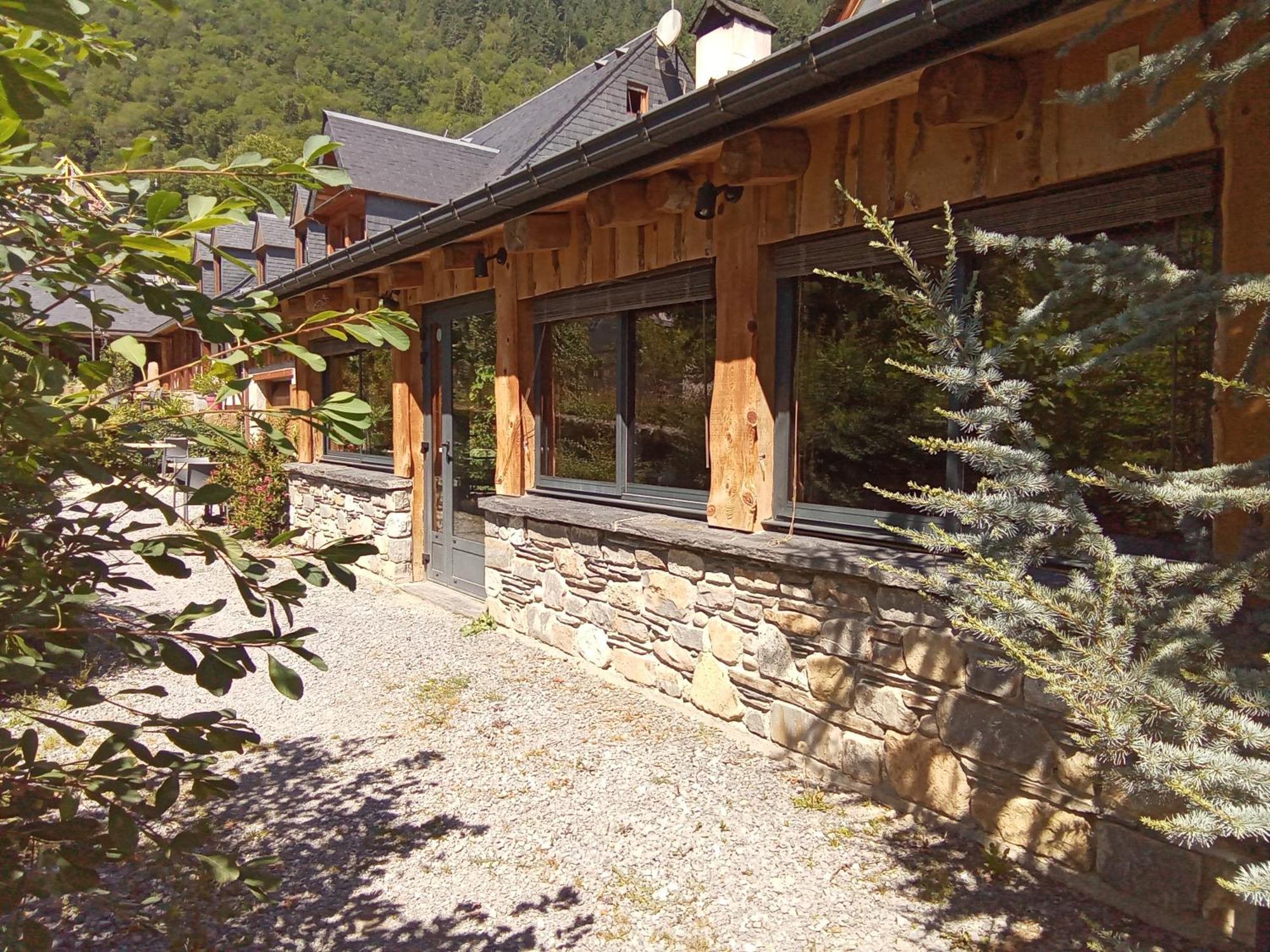 L' Du Chateau Hotel