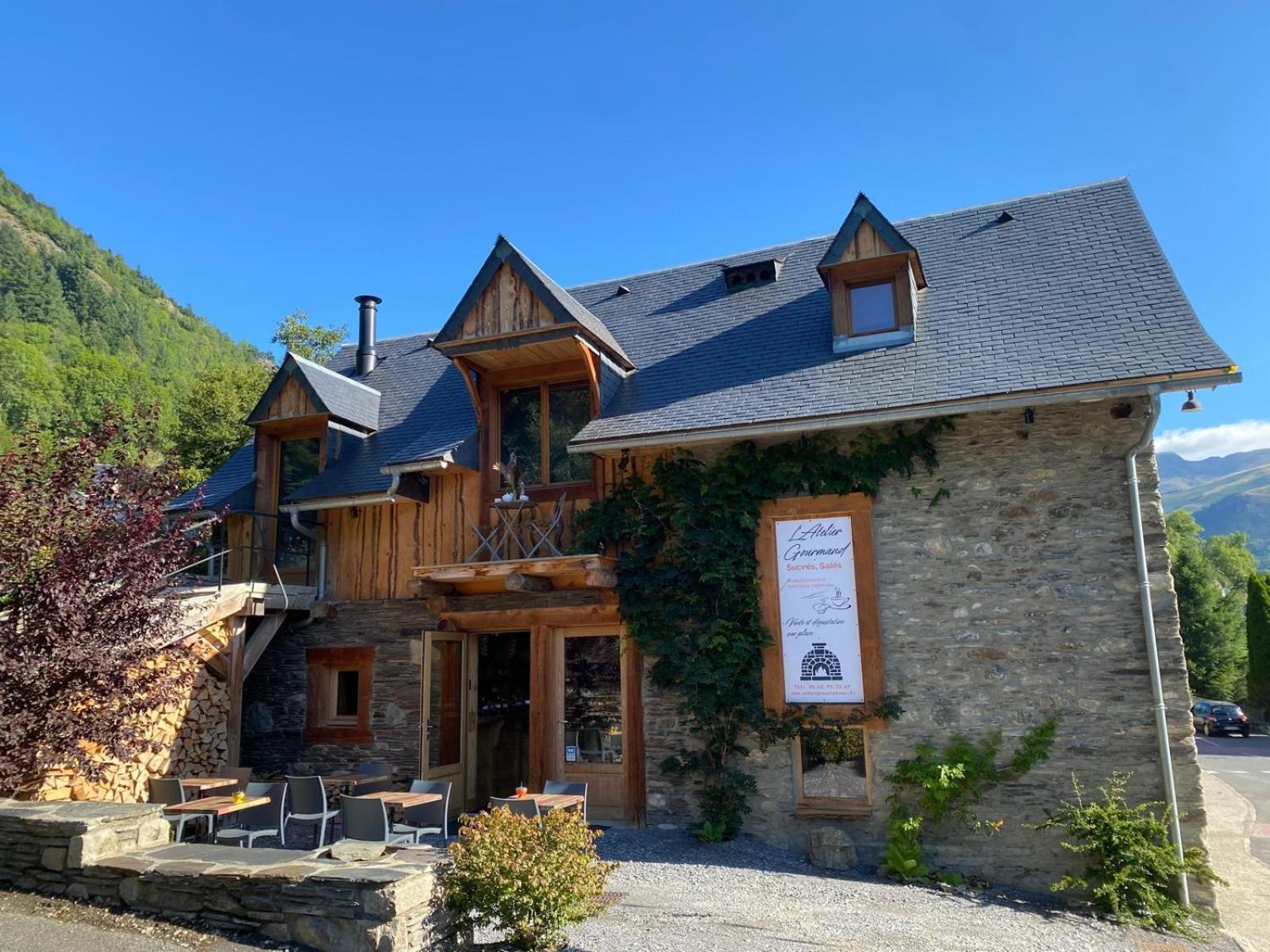 L' Du Chateau Hotel Génos